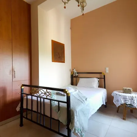 Smaragdas Sunny Apartment *